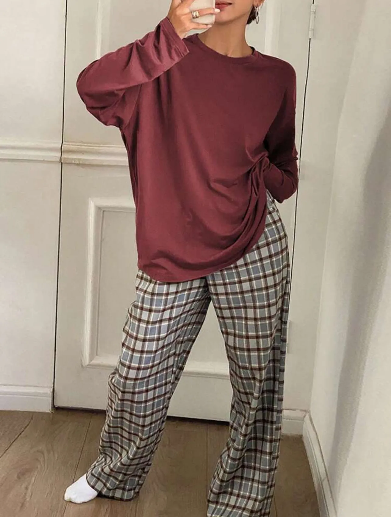 2 Piece Plaid Pants and Solid Top Pajama Lounge Set