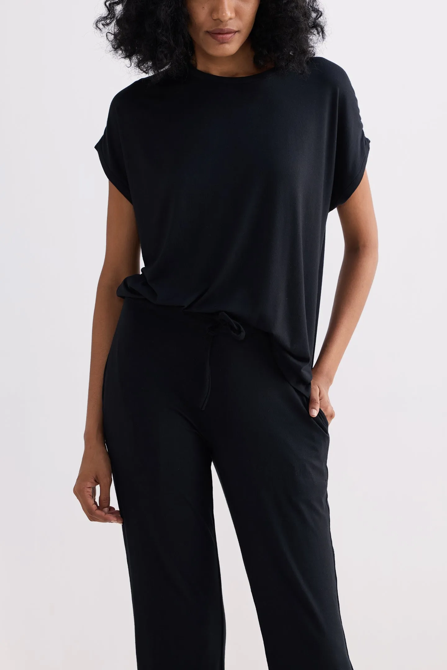 Relaxed Tee in Black