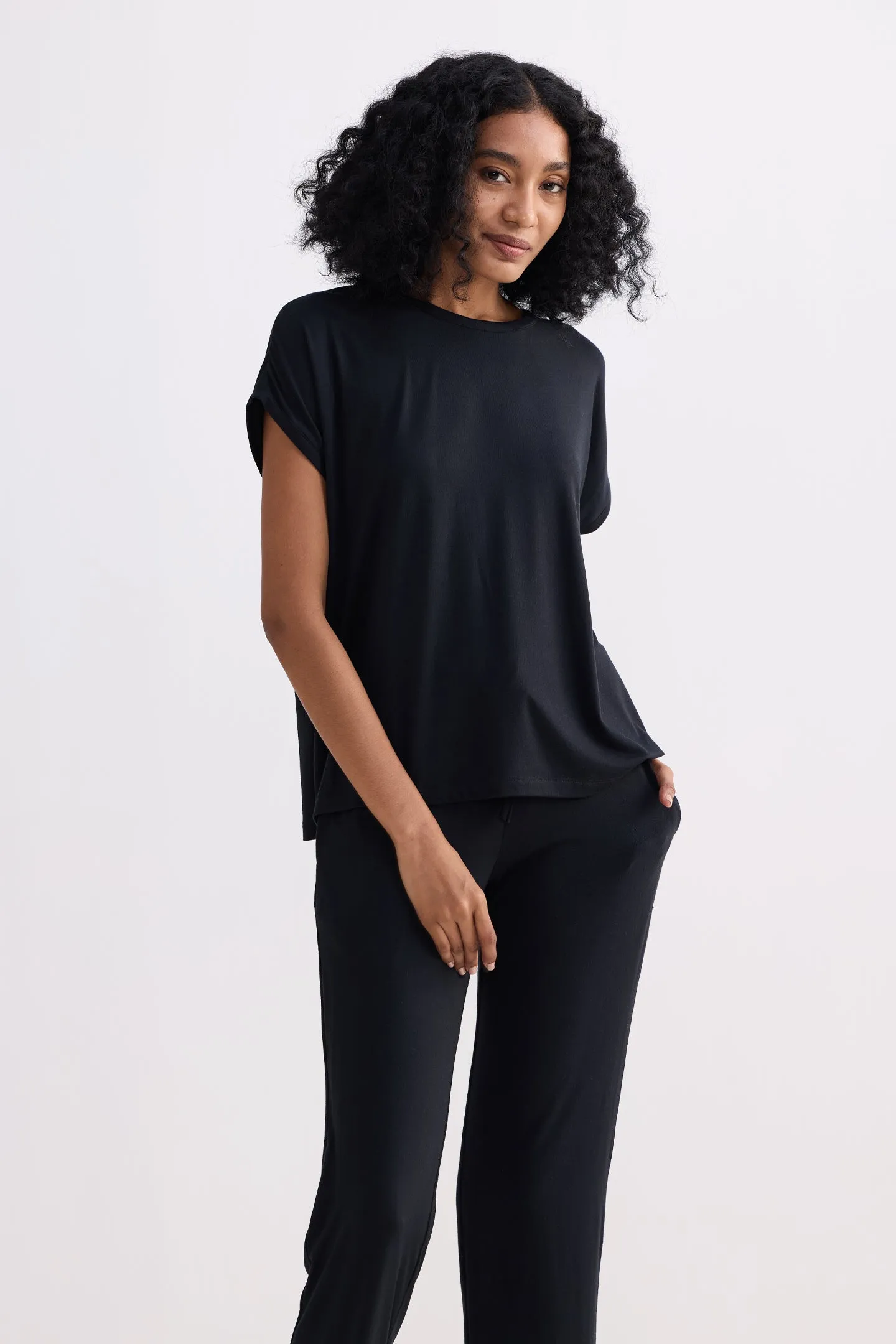 Relaxed Tee in Black