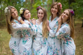 White Blooming Flowers Pattern Bridesmaids Robes